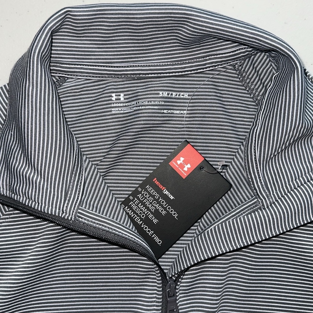 NWT Under Armour Women's Gray Striped Long Sleeves Shirt Size  S/M. - Picture 9 of 11